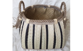 TT-160742 Seagrass basket, pattern color as it is