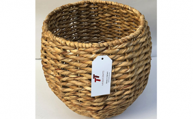 TT-190153 Water hyacinth basket.