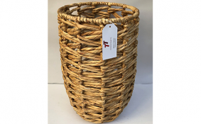 TT-190161 Water hyacinth basket.